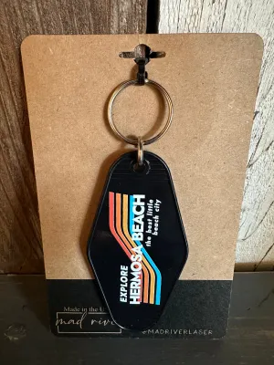 EXPLORE HERMOSA BEACH - THE BEST LITTLE BEACH CITY Retro Rainbow Motel Key Chain: : Black