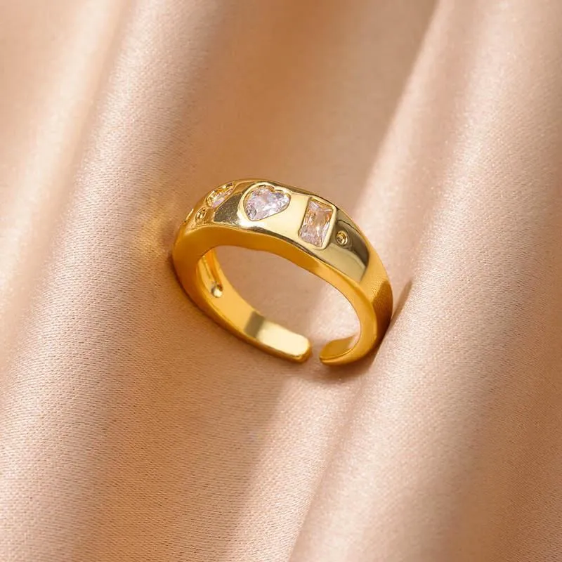 Gold Cubic Zirconia Heart Wedding Band