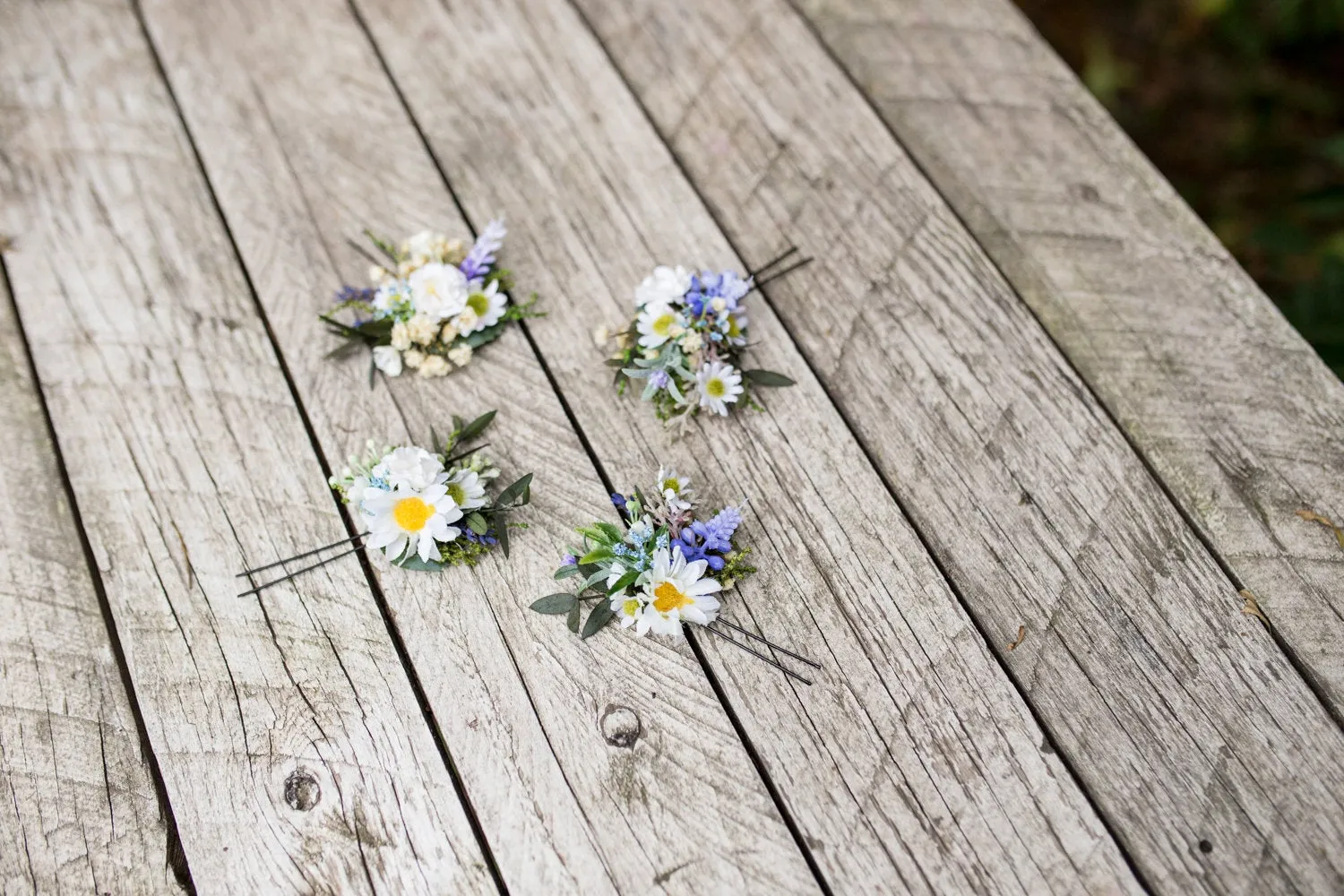 Meadow floral hair pins Bridal flower arrangement Hair accessories in blue and beige colours Bridal accessories Hair flowers Wedding accessories