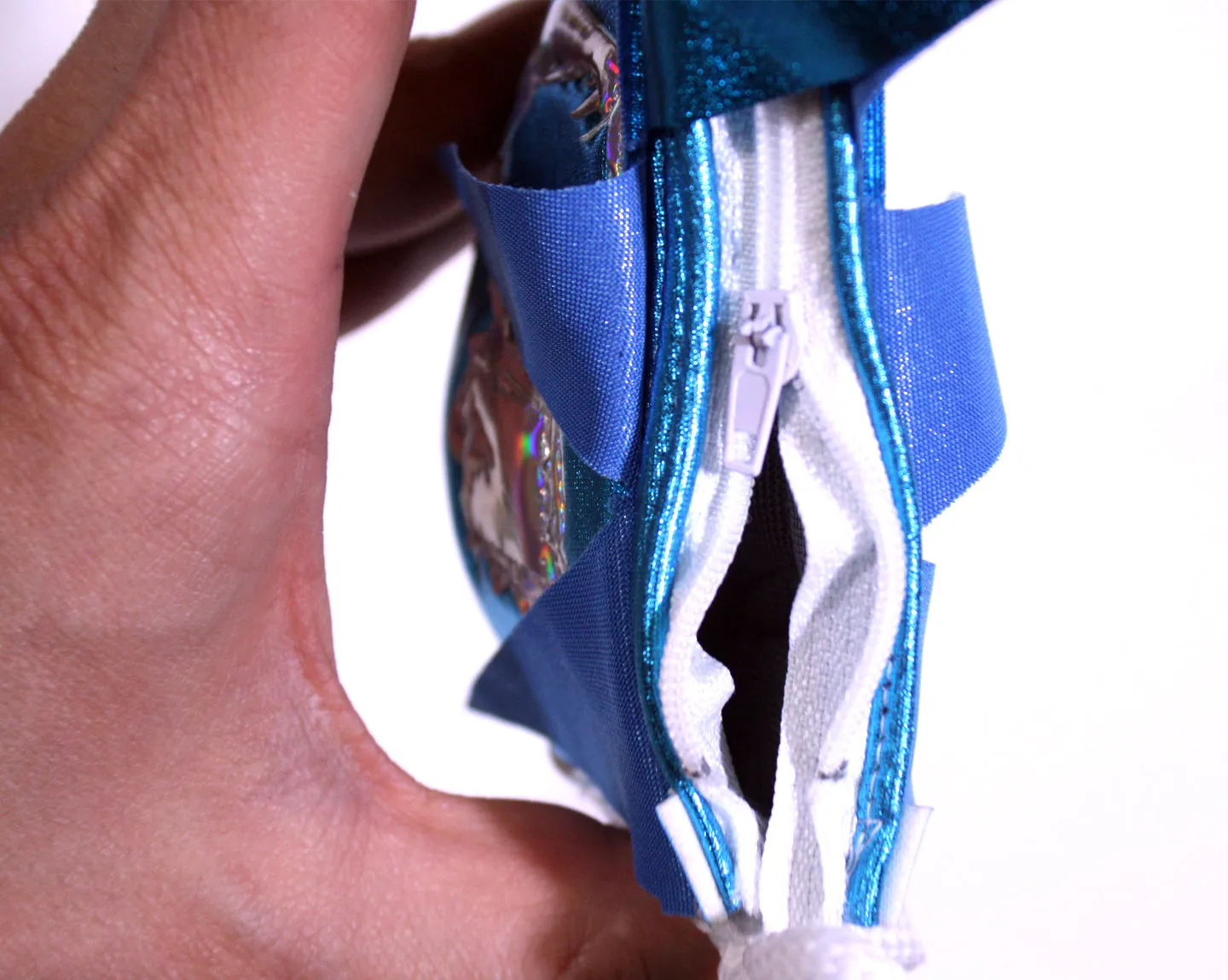 ULTIMO DRAGON COIN PURSE KEYCHAIN